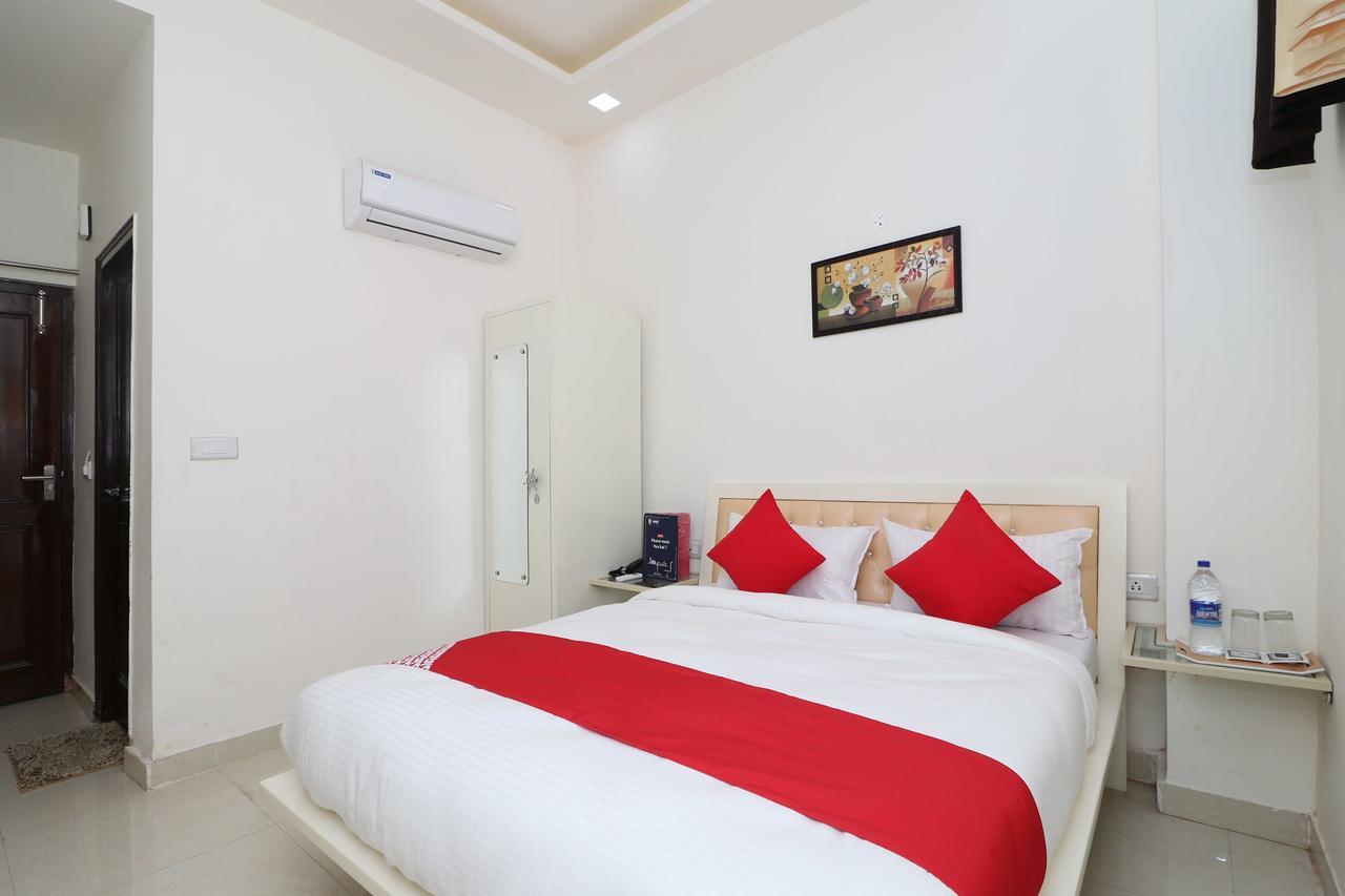 Oyo 13406 Hotel Golden Leaf Bareilly Eksteriør billede