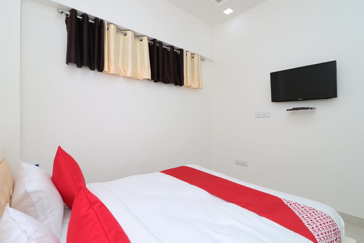 Oyo 13406 Hotel Golden Leaf Bareilly Eksteriør billede