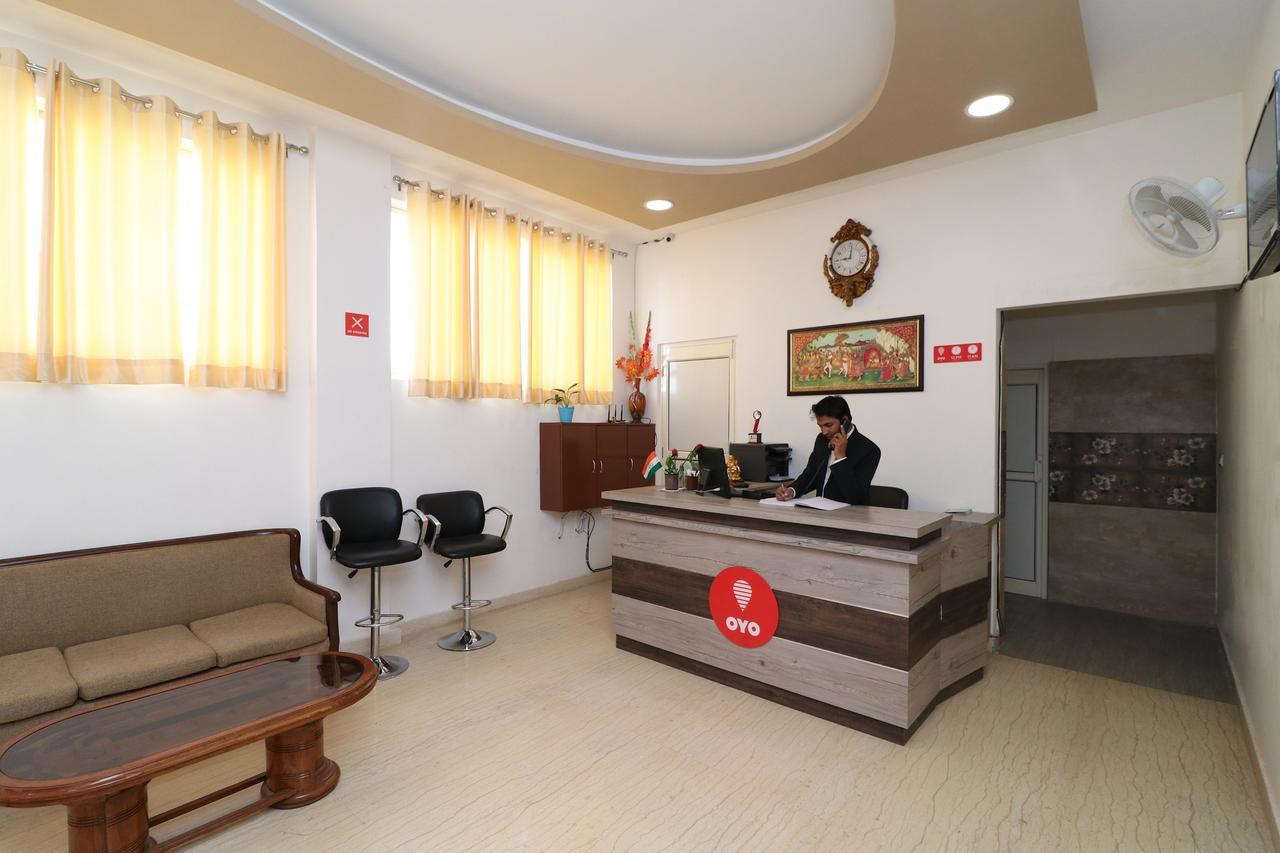 Oyo 13406 Hotel Golden Leaf Bareilly Eksteriør billede